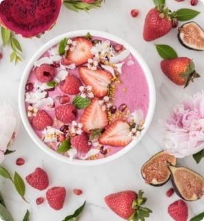 strawberry pomegranate smoothie bowl